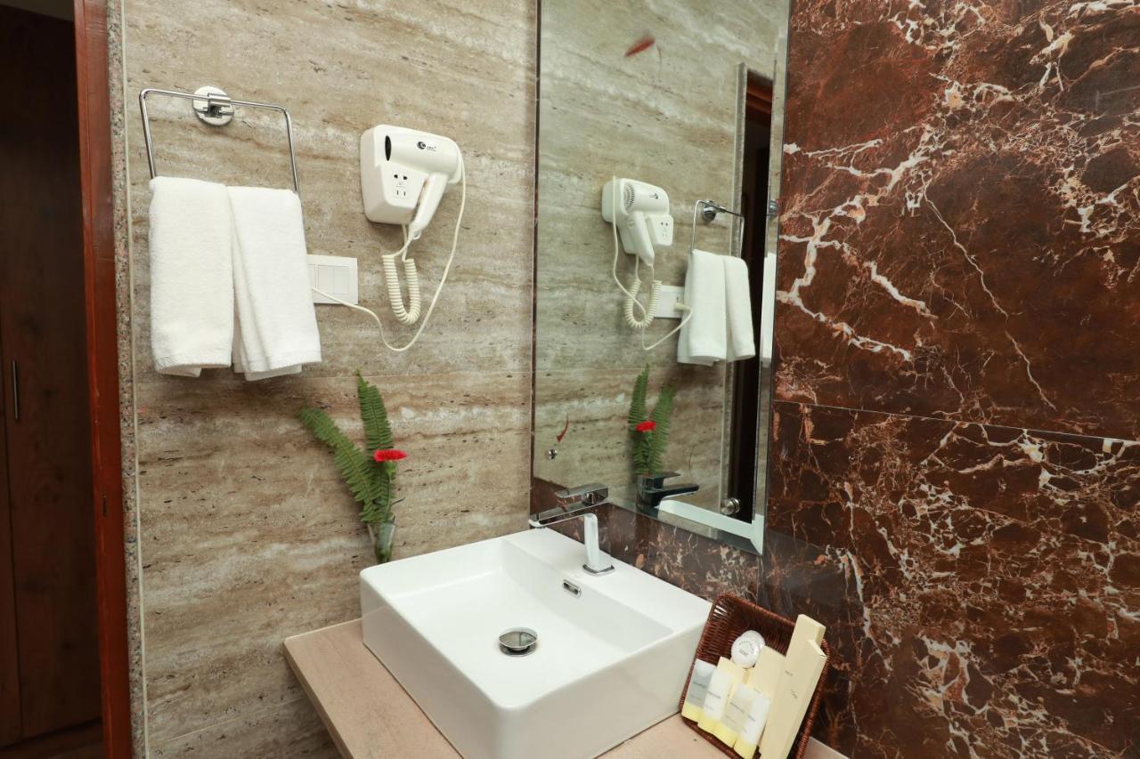 Woodapple Hotel And Spa Kathmandu Exterior photo